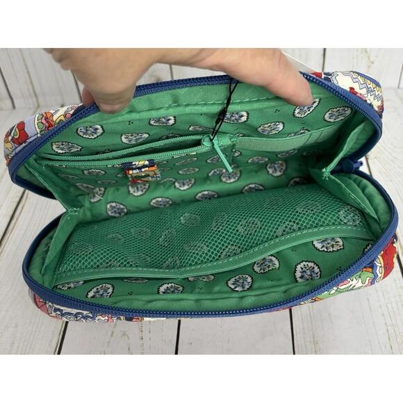 Vera Bradley Cord Organizer Tech Case Harbor Paisley 8x6x1.5 - Picture 5 of 6